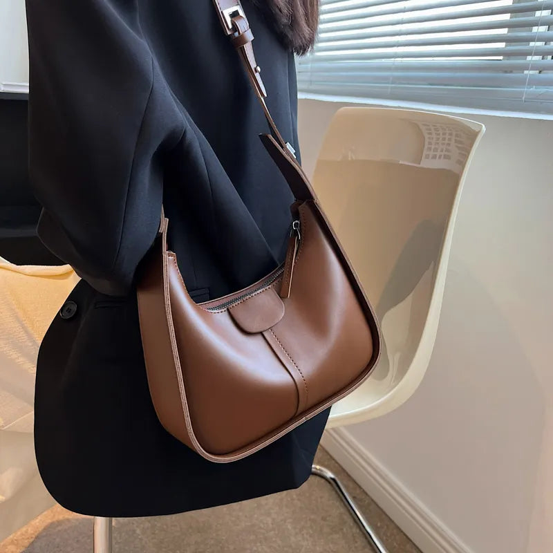 LEFTSIDE Vintage Shoulder Crossbody Bags for Women PU Leather Women's New 2023 Trend Fashion Handbag Clutch Small Black Brown Vedee