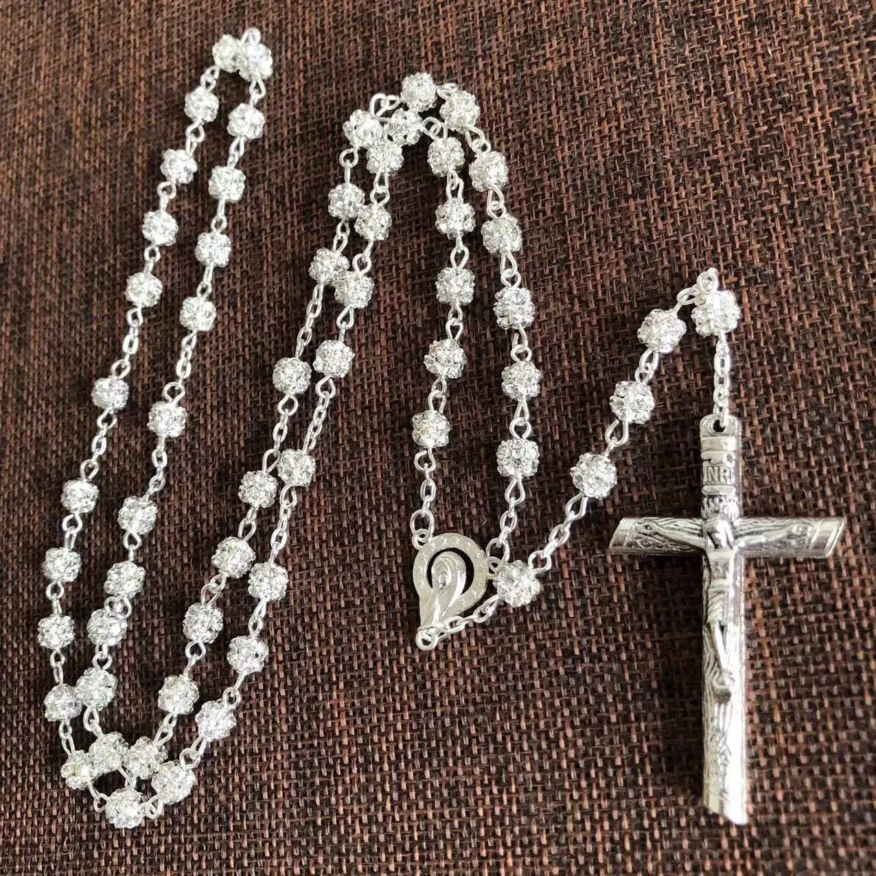 Free shipping white or black rosary bead necklace/ catholic rosary/ glass rosary / rhinestone rosary special offer Vedee