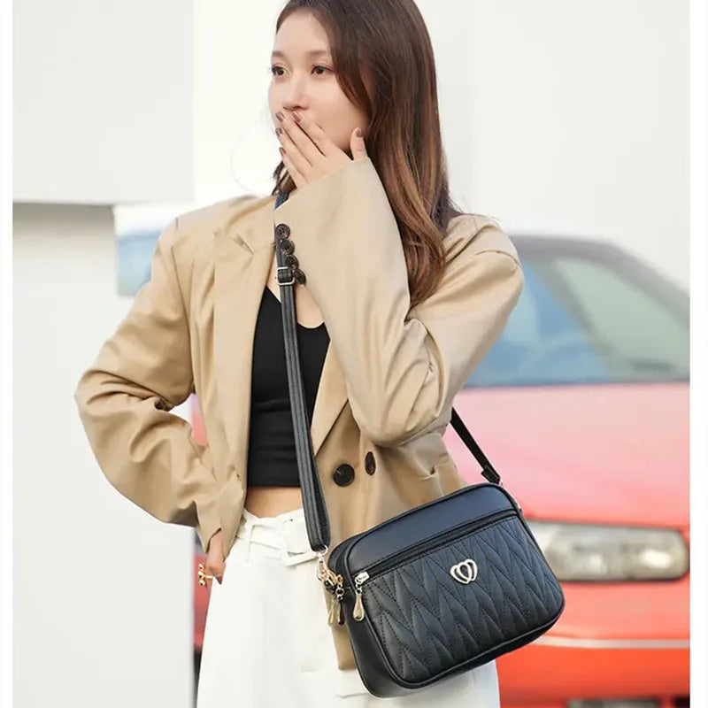 2023 New Crossbody Small Messenger Bag Simple and Advanced Fashion Ladies Shoulder Handbag Women's Lingge High Capacity Purse Vedee